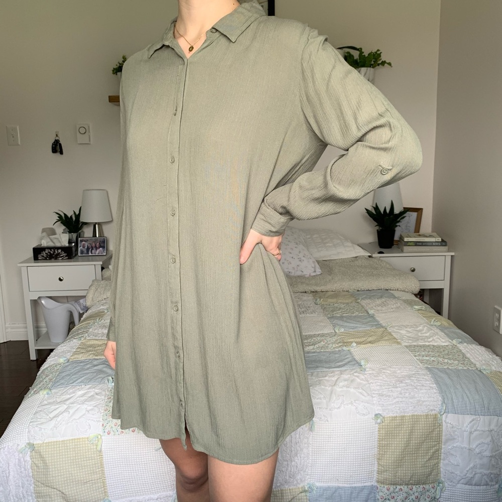 H&M GREEN DRESS